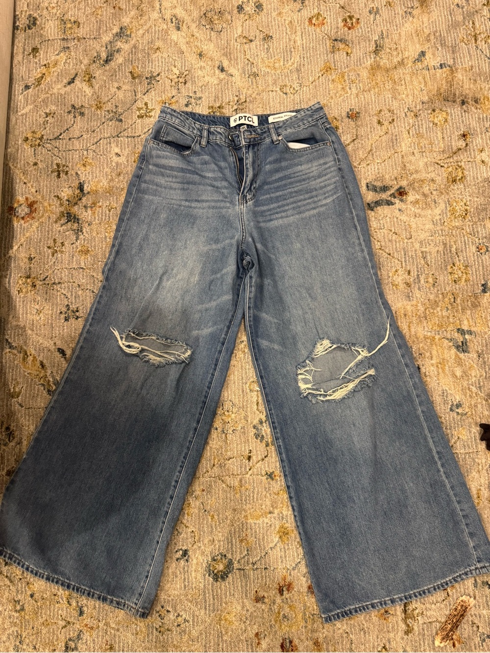 TCL Light Blue Wide-Leg Distressed Jeans
